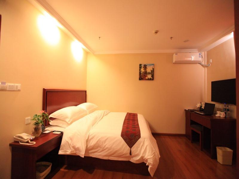 Greentree Inn Liaoning Dalian Railway Station South Shengli Square Express Hotel Bagian luar foto